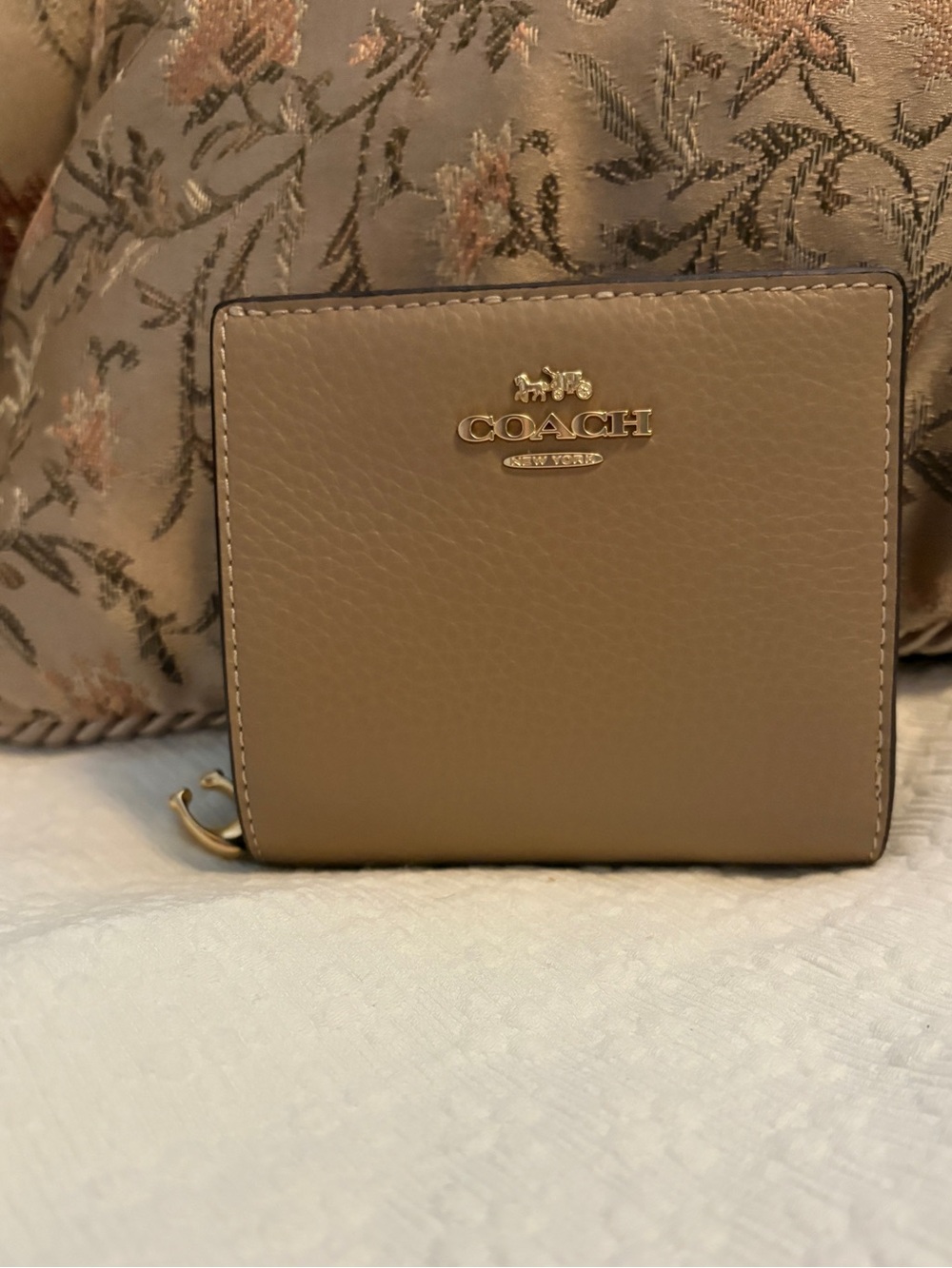 COACH Pebbled Leather Snap Wallet in Taupe